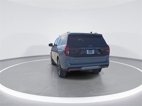 New 2025 Ford Expedition Platinum w/ Driver's Package image 7