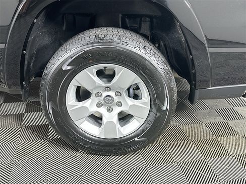 New 2025 RAM 1500 Big Horn image 17