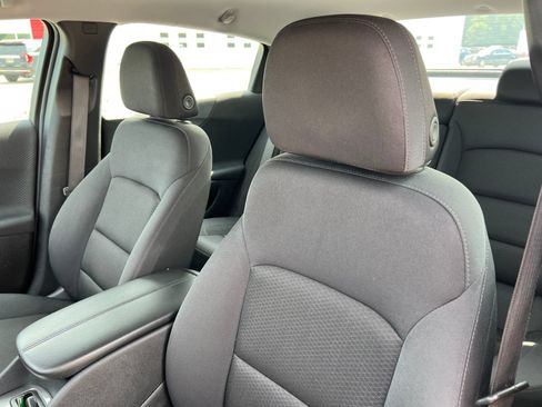 Used 2025 Chevrolet Malibu LT FWD image 11