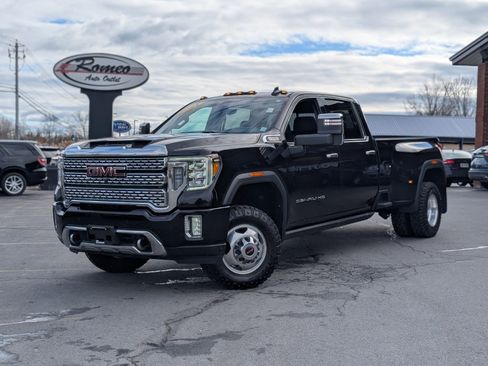 Used 2021 GMC Sierra 3500 Denali w/ Denali Ultimate Package image 1