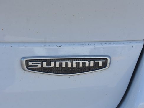 Used 2022 Jeep Grand Cherokee Summit AWD/4WD image 8