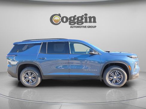 New 2026 Chevrolet Traverse LT w/ Driver Confidence Package FWD image 6