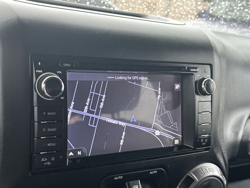 Used 2013 Jeep Wrangler Unlimited Sport image 21