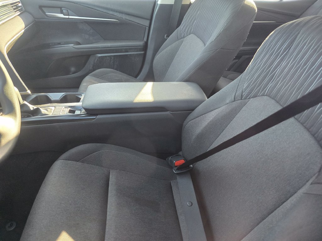 Used 2025 Toyota Camry LE FWD image 18