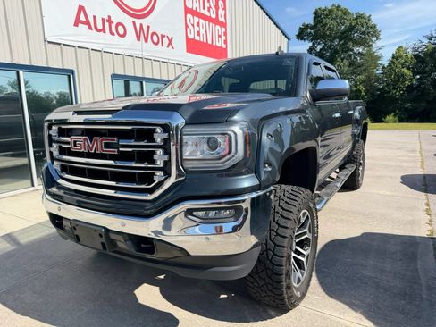 Used 2017 GMC Sierra 1500 SLT w/ SLT Premium Package AWD/4WD image 41