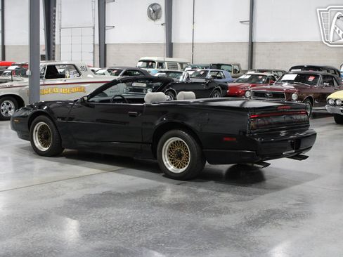 Used 1991 Pontiac Firebird Trans Am image 24