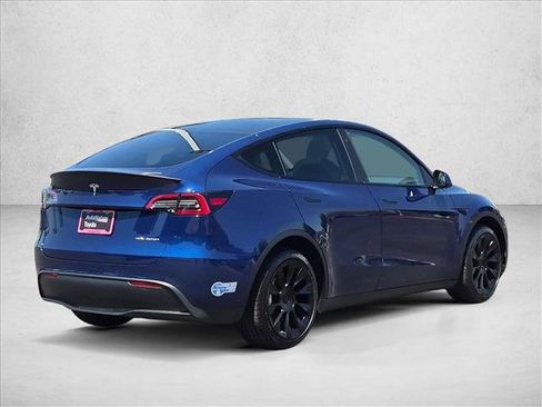 Used 2021 Tesla Model Y Long Range AWD/4WD image 5