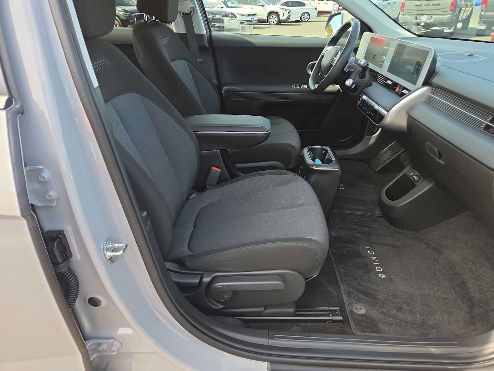 Used 2024 Hyundai Ioniq 5 SE RWD image 22