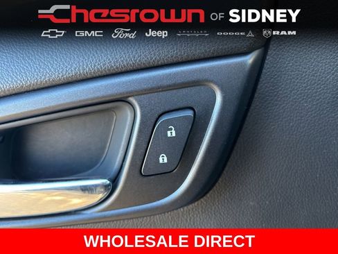Used 2015 Chevrolet Suburban LTZ AWD/4WD image 18