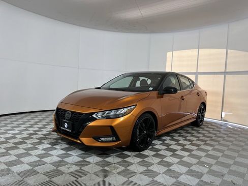 Used 2021 Nissan Sentra SR w/ Lighting Package image 3