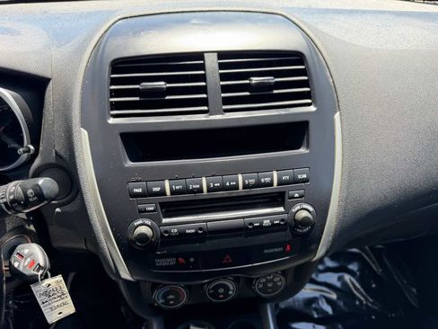 Used 2013 Mitsubishi Outlander Sport ES FWD image 20