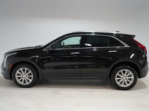 Used 2023 Cadillac XT4 Luxury w/ Cold Weather Package AWD/4WD image 4