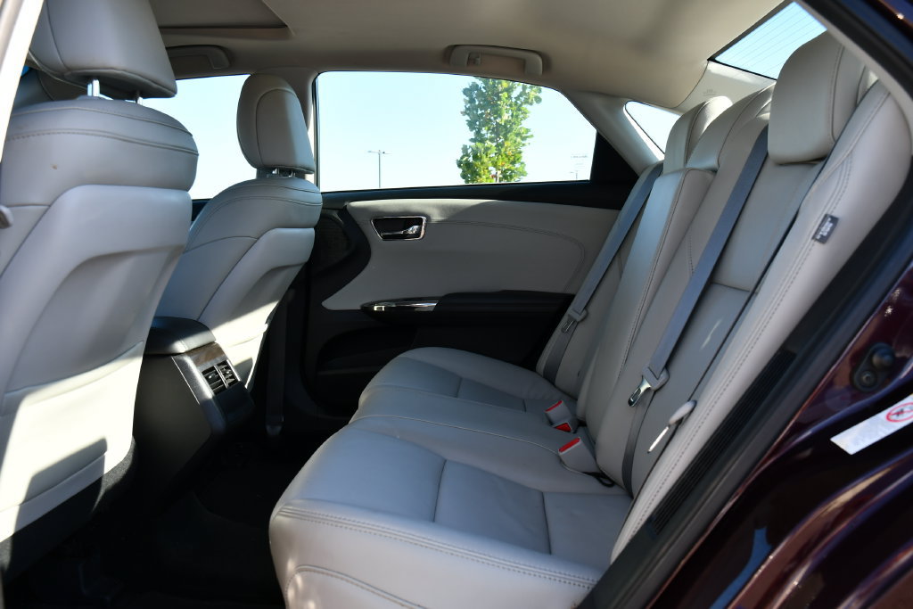Used 2018 Toyota Avalon XLE Premium FWD image 26