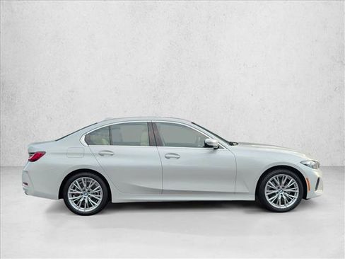 Used 2024 BMW 330i Sedan w/ Premium Package RWD image 4