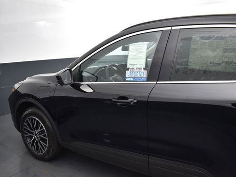 New 2024 Ford Escape SE w/ PHEV Premium Package image 26