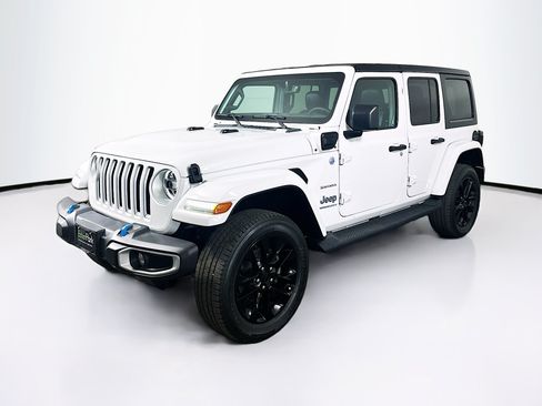 Used 2023 Jeep Wrangler Unlimited Sahara w/ Cold Weather Group AWD/4WD image 3