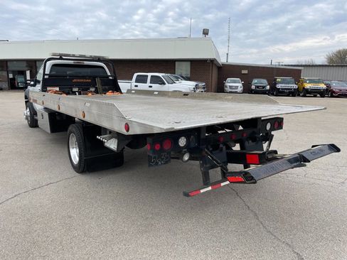 Used 2013 Ford F550 2WD Regular Cab Super Duty w/ Payload Upgrade Pkg image 3