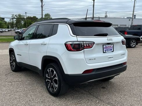 Used 2023 Jeep Compass Limited AWD/4WD image 3