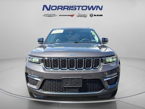 Used 2023 Jeep Grand Cherokee 4WD 4xe image 2