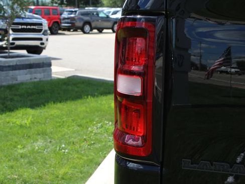 Used 2025 RAM 1500 Laramie w/ Night Edition AWD/4WD image 38