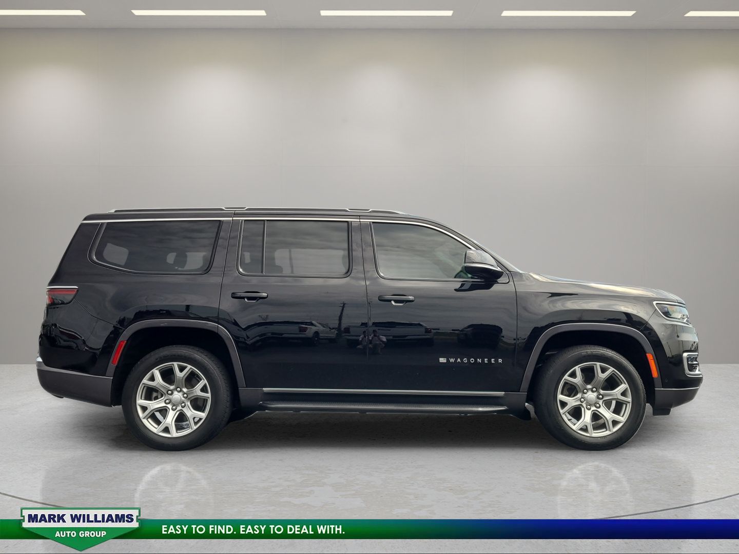 Used 2022 Jeep Wagoneer Series II AWD/4WD image 13