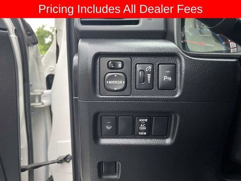 Used 2017 Toyota 4Runner Limited AWD/4WD image 23