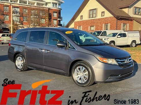 Used 2016 Honda Odyssey SE image 1