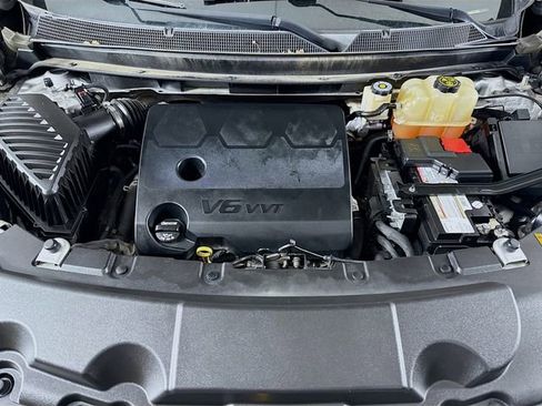 Used 2018 Chevrolet Traverse LS image 31