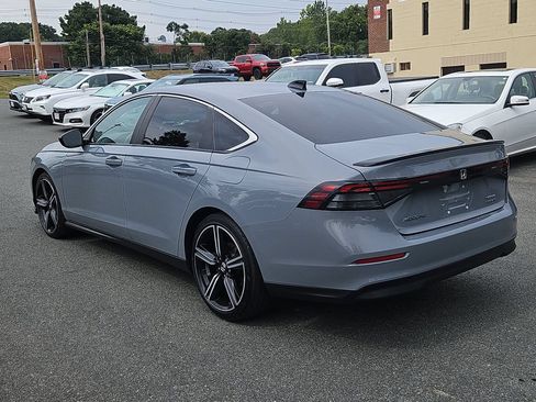 Used 2023 Honda Accord Sport image 6
