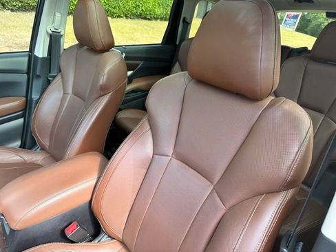 Used 2020 Subaru Ascent Touring w/ Popular Package #3 AWD/4WD image 11
