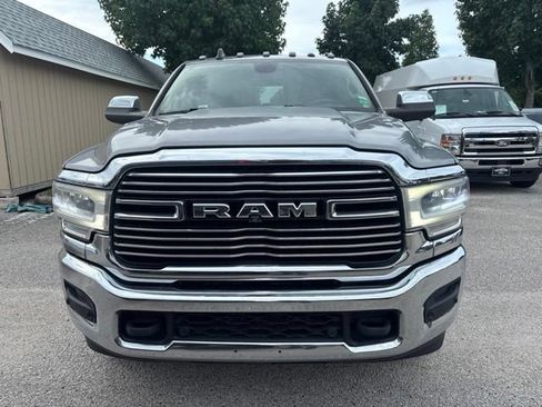 Used 2019 RAM 3500 Laramie AWD/4WD image 2