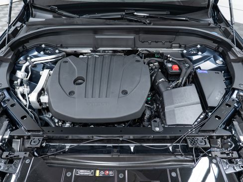 New 2026 Volvo XC60 B5 Plus w/ Climate Package image 9