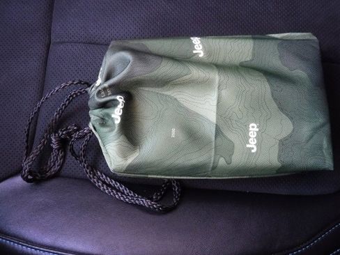 Used 2023 Jeep Grand Cherokee Trailhawk w/ Luxury Tech Group III image 74