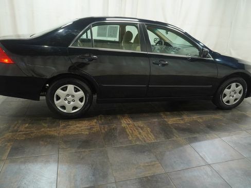 Used 2007 Honda Accord LX image 4