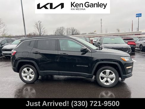 Used 2020 Jeep Compass Latitude w/ Cold Weather Group image 4