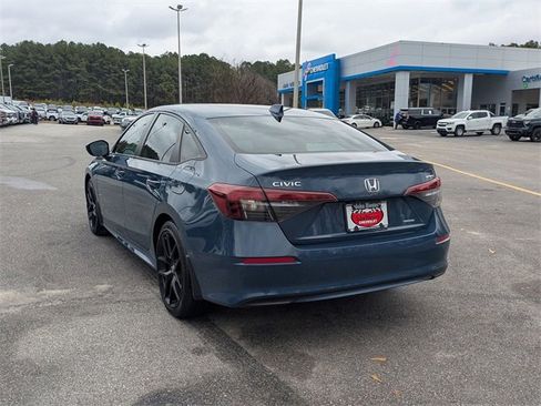 Used 2025 Honda Civic Sport image 4