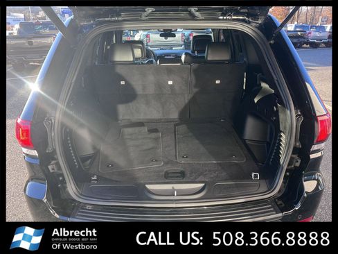 Used 2021 Jeep Grand Cherokee Laredo X image 15