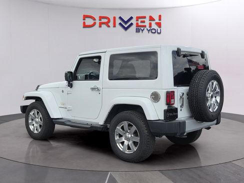 Used 2014 Jeep Wrangler Sahara AWD/4WD image 3