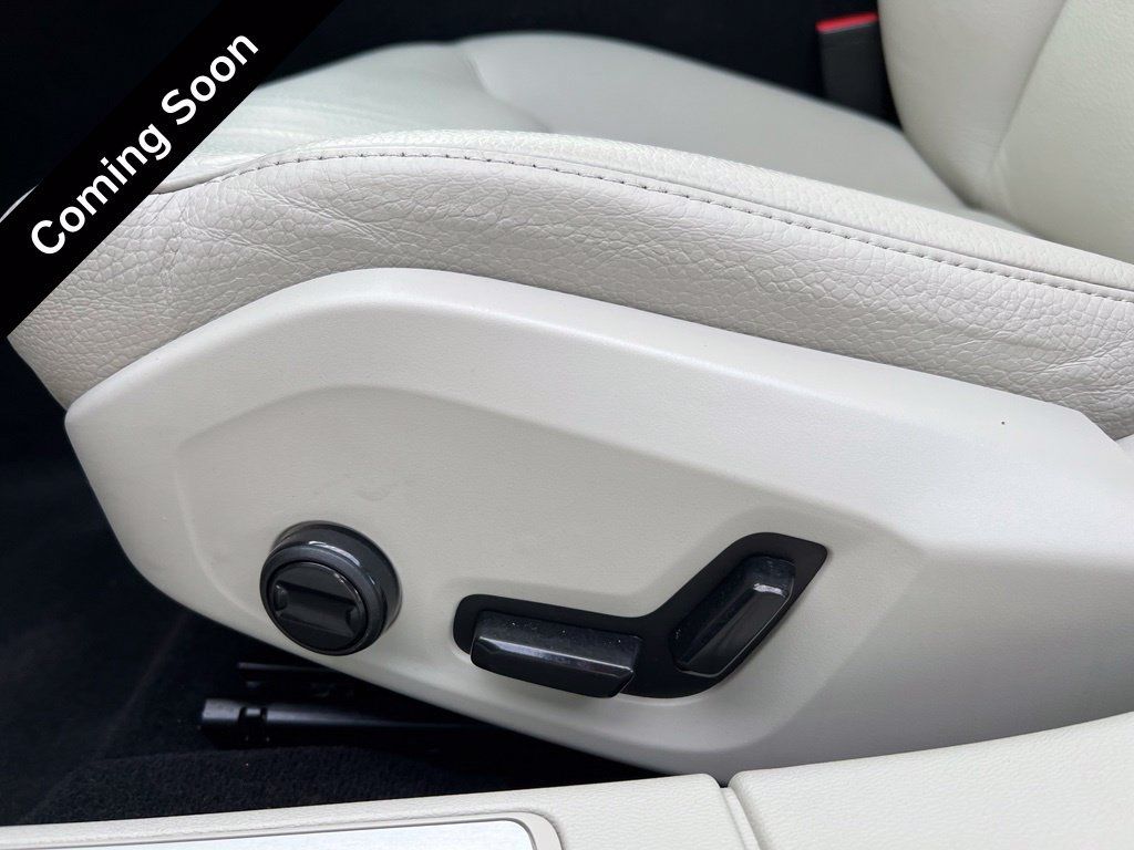 Certified 2024 Volvo V60 B5 Cross Country Plus w/ Protection Package Premier AWD/4WD image 13