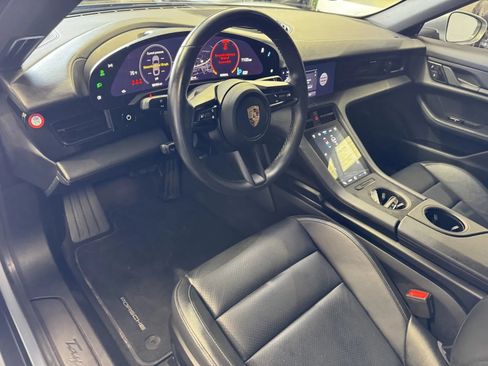 Used 2021 Porsche Taycan RWD image 12