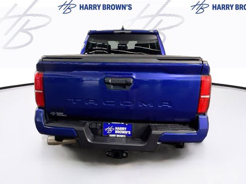 Used 2025 Toyota Tacoma TRD Off-Road AWD/4WD image 27