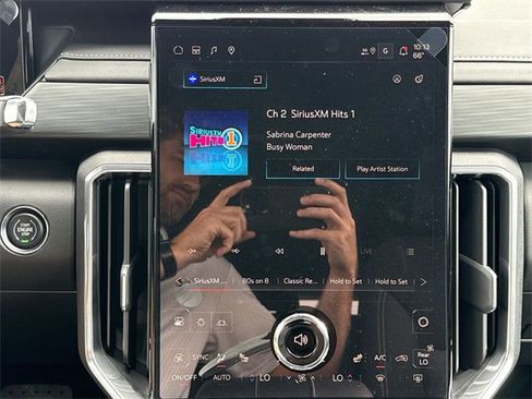 New 2025 GMC Acadia Elevation image 13