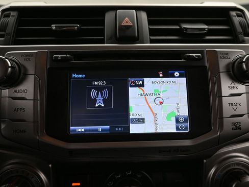 Used 2019 Toyota 4Runner SR5 Premium image 15