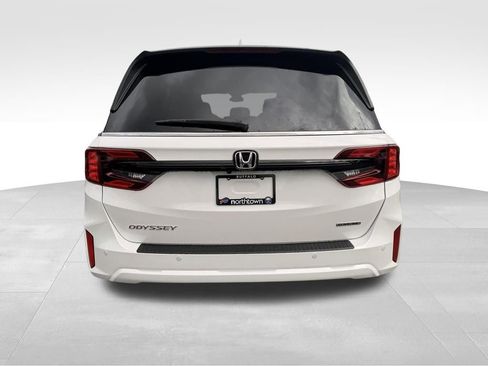 New 2026 Honda Odyssey Touring image 21