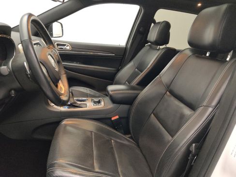 Used 2016 Jeep Grand Cherokee Limited w/ Luxury Group II AWD/4WD image 17