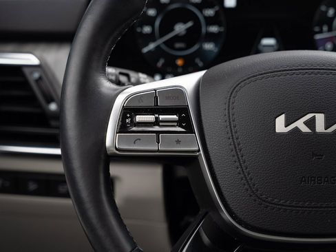 Used 2025 Kia Telluride SX Prestige AWD/4WD image 28