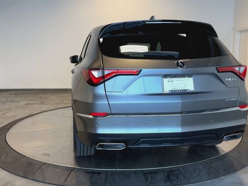 Used 2023 Acura MDX SH-AWD w/ Technology Package image 7