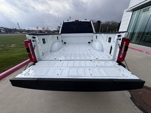 Used 2024 Ford F250 King Ranch w/ FX4 Off-Road Package image 10