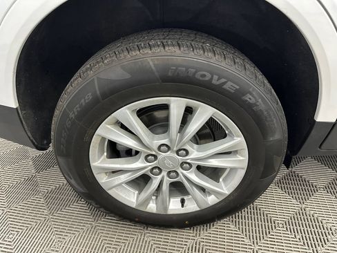 Used 2021 Cadillac XT5 Luxury FWD image 18