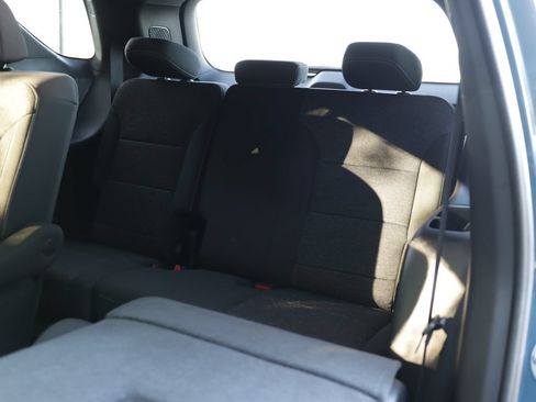 Used 2025 Chevrolet Traverse LT AWD/4WD image 30